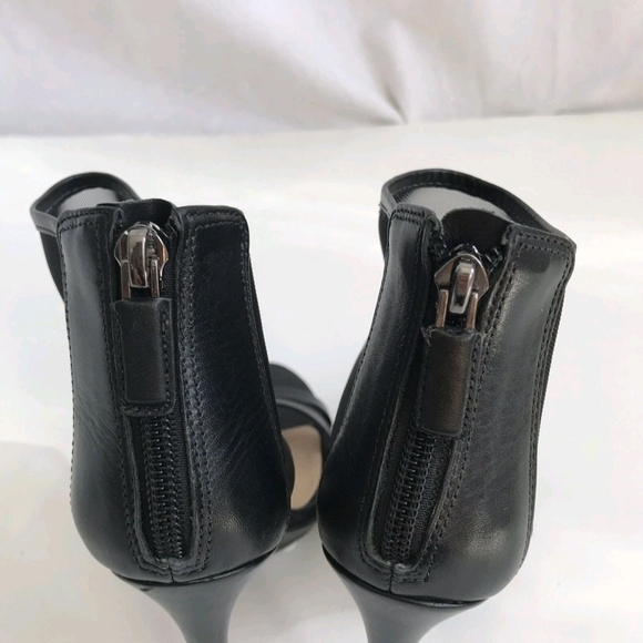 BCBG Max Azria Ferned Sandals Heel Leather Mesh Black Shoe Sandal 6.5 /36.5 - Picture 10 of 11